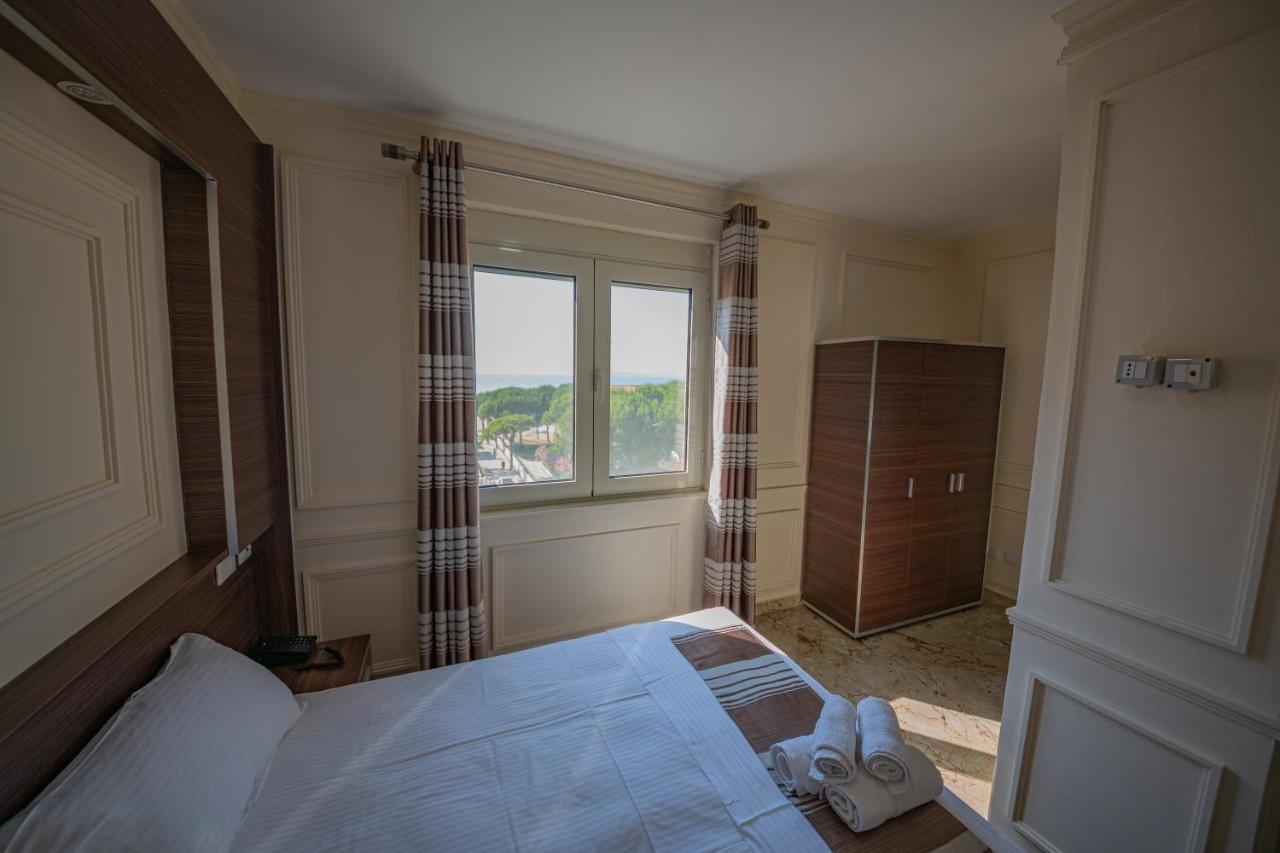 Royal Park Hotel Qerret Eksteriør billede